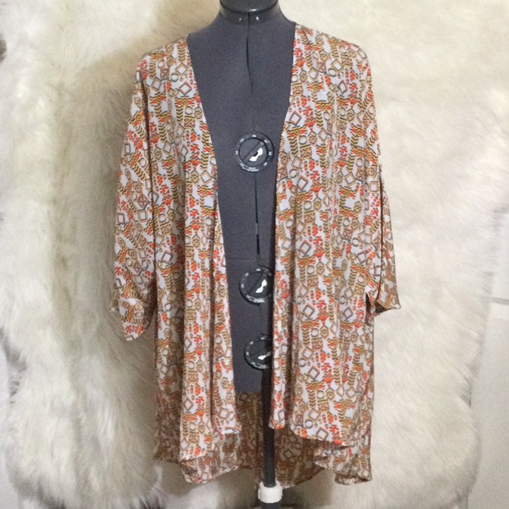 LuLaRoe Lindsay Kimono